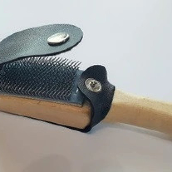 Щітка для чищення підошви танцювального взуття (корда) Щітка для чищення підошви танцювального взуття (корда)