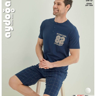 Чоловічий комплект футболка + шорти (S)