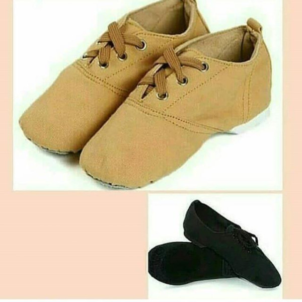 Джазовки низькі для танців білі з тканини кирза х/б 36-37р. Джазовки низькі для танців білі з тканини кирза х/б 36-37р.