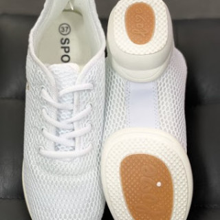 Кросівки для танців, снікери білі дихаючі.