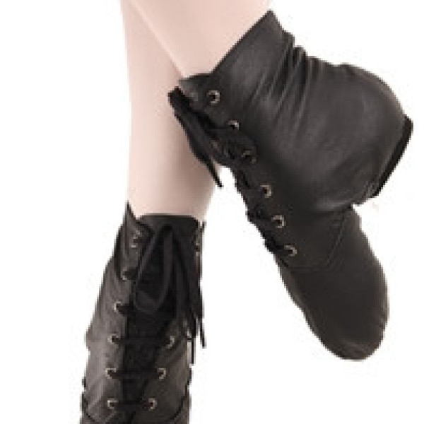 Джазовки высокие красные кирза х/б, подошва замш 37р (на 23см) Джазовки высокие красные кирза х/б, подошва замш 37р (на 23см)