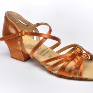 Туфлі танцювальні для дівчинки блок підборів.