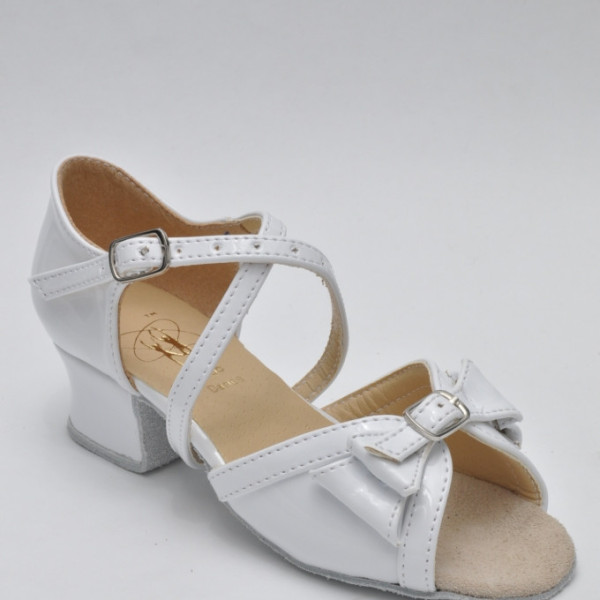 Туфлі танцювальні для дівчинки на блок-каблуку білі лакові Туфлі танцювальні для дівчинки на блок-каблуку білі лакові