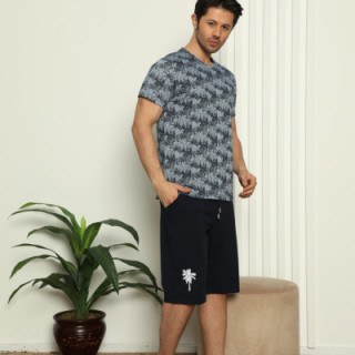 Чоловічий трикотажний костюм, шорти з футболкою.