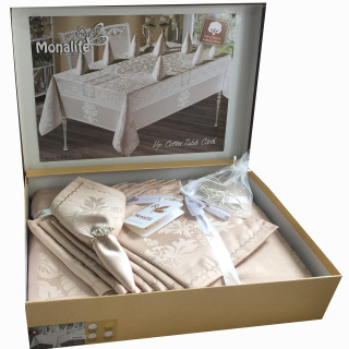 Ошатна скатертина в подарунковому пакованні із серветками, кільцями з камінням Swarovski, кольору Капучино