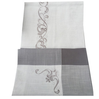 Скатертина з вишивкою на розкладний стіл 150-220 см