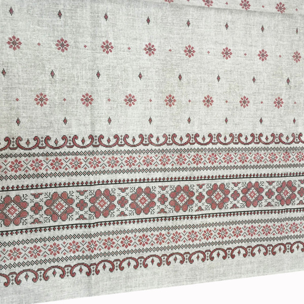 Скатертина з українським орнаментом на кухонний стіл Скатертина з українським орнаментом на кухонний стіл
