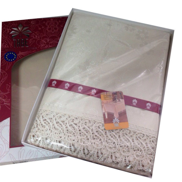 Жаккардовая скатерть с кружевом бежевая овал 160-220 см Жаккардовая скатерть с кружевом бежевая овал 160-220 см