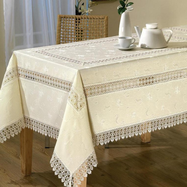 Скатертина жакардова з трьох ярусним мереживом 160-300 см біла Скатертина жакардова з трьох ярусним мереживом 160-300 см біла