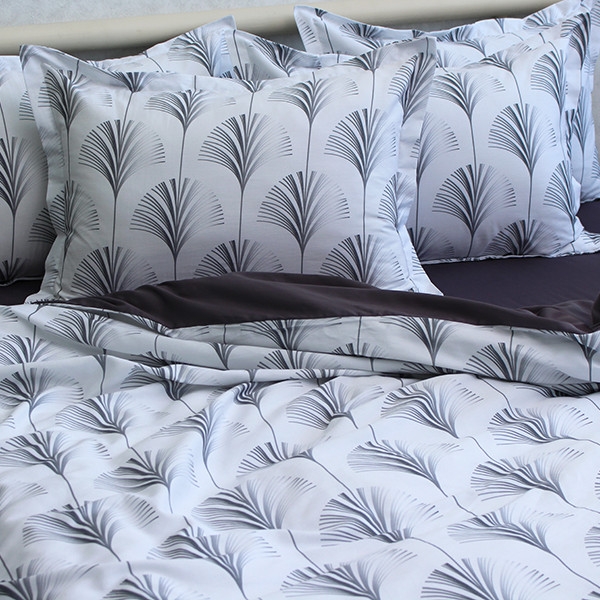 Комплект постельного белья с компаньоном (семейный) PT-023 Комплект постельного белья с компаньоном (семейный) PT-023