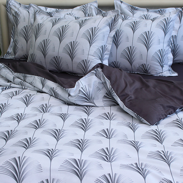 Комплект постельного белья с компаньоном (семейный) PT-023 Комплект постельного белья с компаньоном (семейный) PT-023