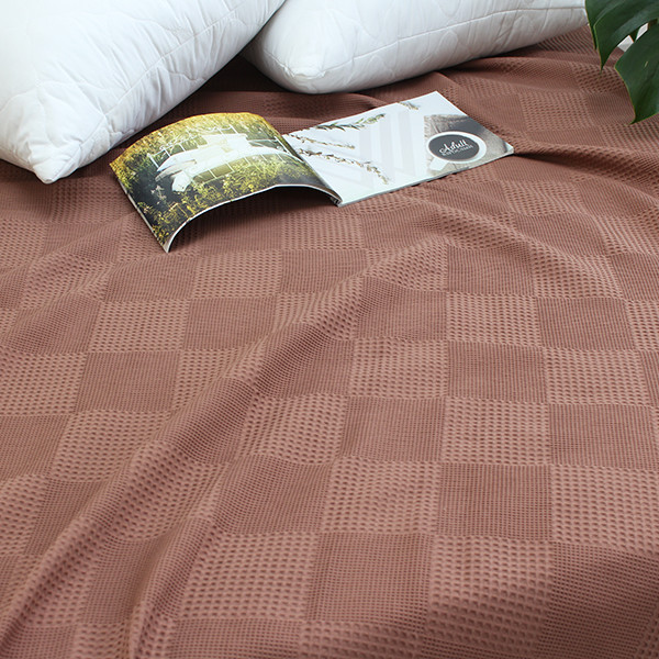 Простирадло-покривало піке 160х235 см. Клітина кавова Простирадло-покривало піке 160х235 см. Клітина кавова