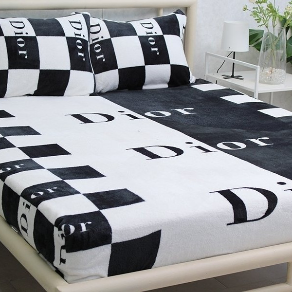 Простирадло на резинці+наволочки (160х200х20) VL-057