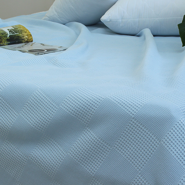 Простынь-покрывало пике 160х235 см. Клетка голубая