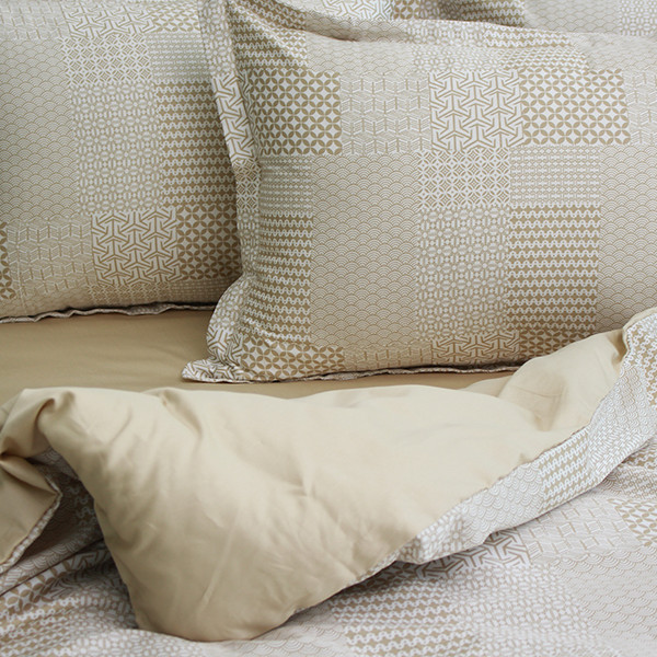 Комплект постельного белья с компаньоном (евро) PT-012 Комплект постельного белья с компаньоном (евро) PT-012