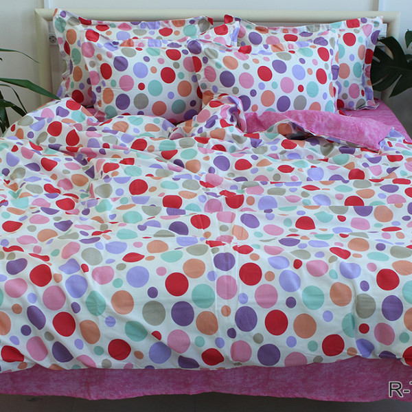 Комплект постельного белья с компаньоном R-T9245 Комплект постельного белья с компаньоном R-T9245