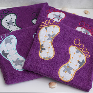 Рушник махровий Ніжки колір: фіолетовий (Туреччина)