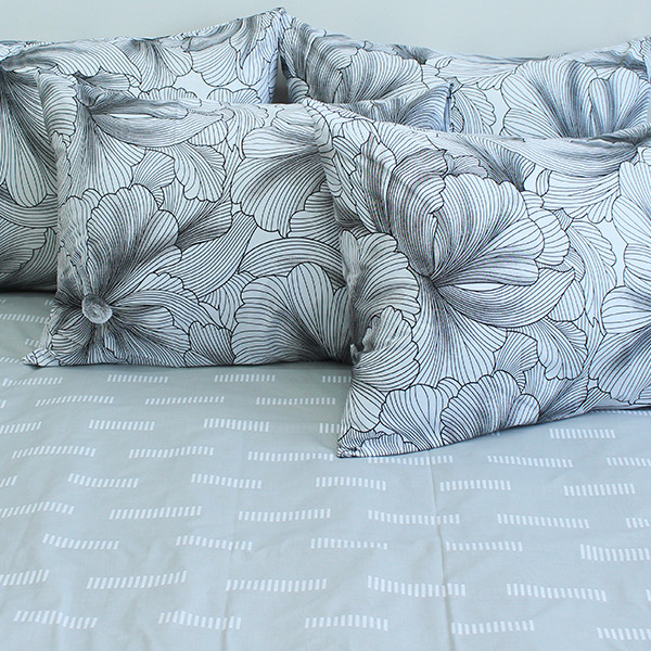 Комплект постельного белья с компаньоном R-V8166 Комплект постельного белья с компаньоном R-V8166