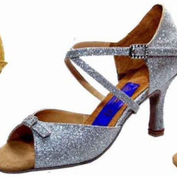 Туфлі для танців жіночі Латина сатин, парча з простими пряжками. Туфлі для танців жіночі Латина сатин, парча з простими пряжками.