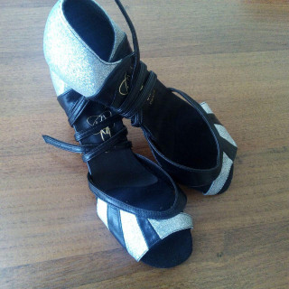 Туфлі для танців жіночі Латина шкіра 24р (38р) 5 см каблук.