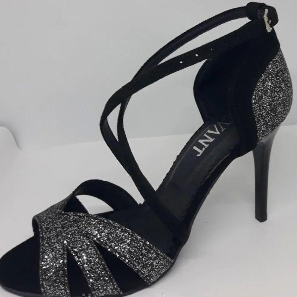 Туфлі танцювальні жіночі кізомба. Туфлі танцювальні жіночі кізомба.