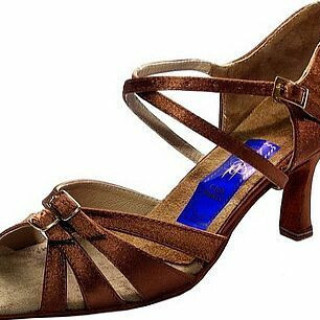 Туфлі для танців жіночі Латина сатин бежевий, чорний у наявності.